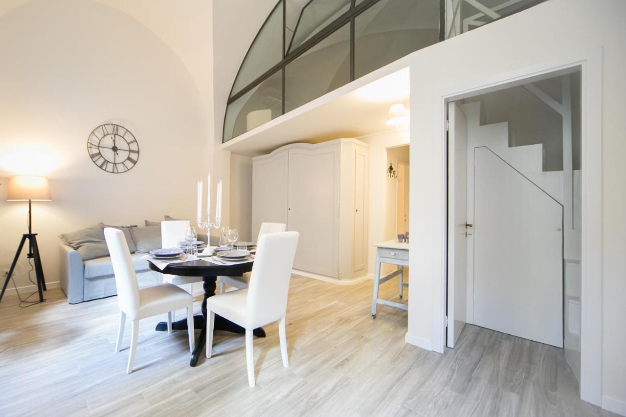 Apartamento Cynthia's Garden - With Private Garden In Santa Croce Florencia
